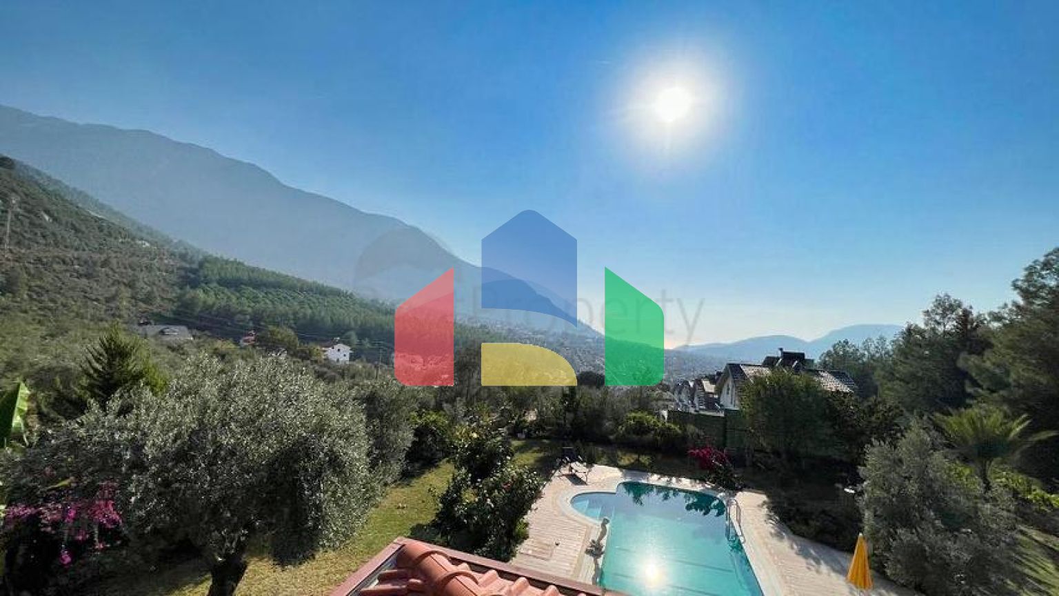 Вилла планировки 7+1 в районе Фетхие - Анталия