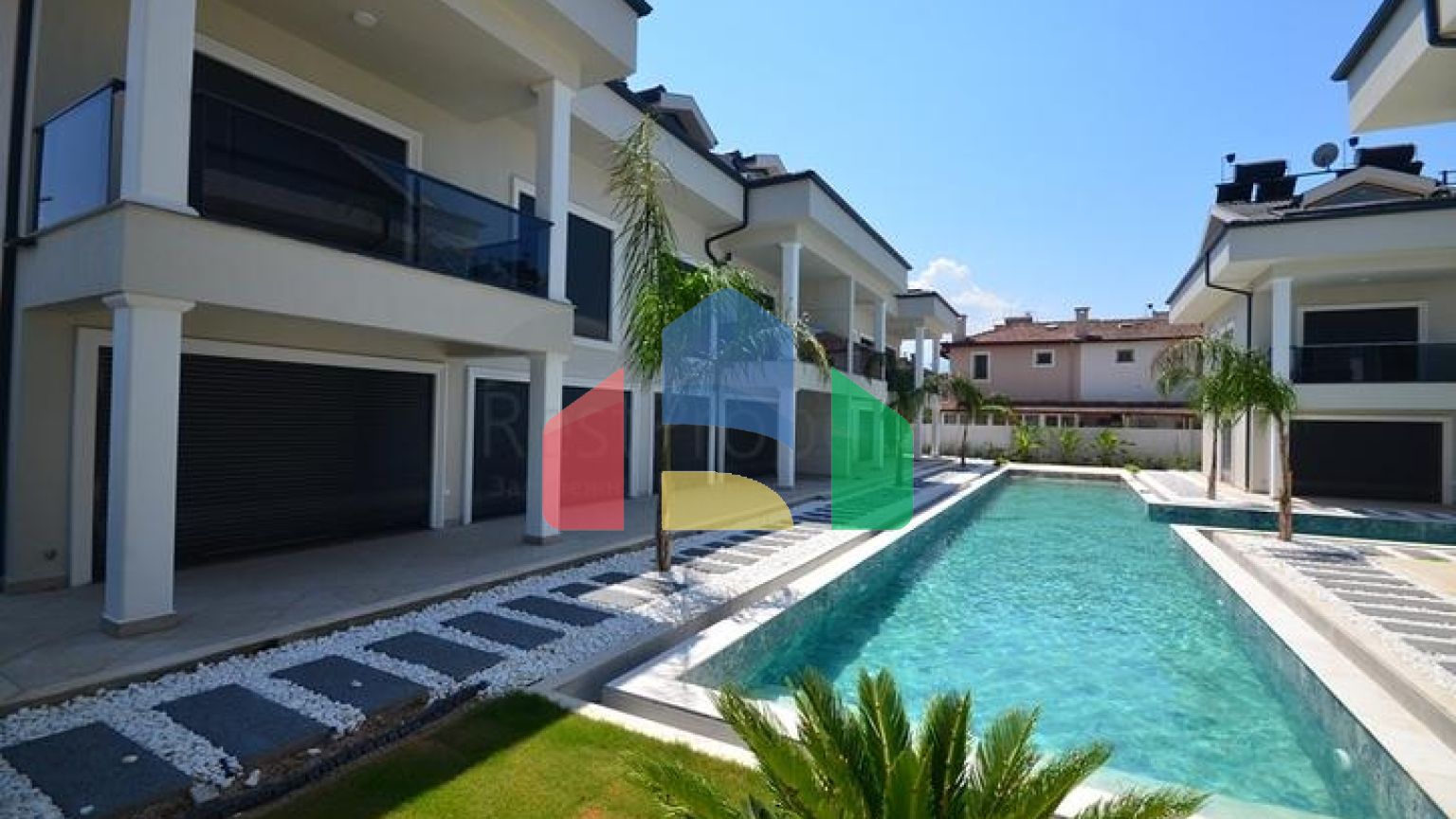 Квартира планировки 3+1 в районе Фетхие - Анталия