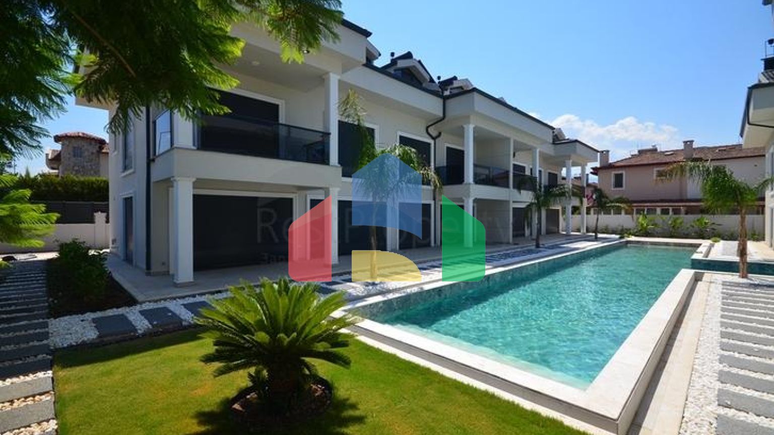 Квартира планировки 3+1 в районе Фетхие - Анталия