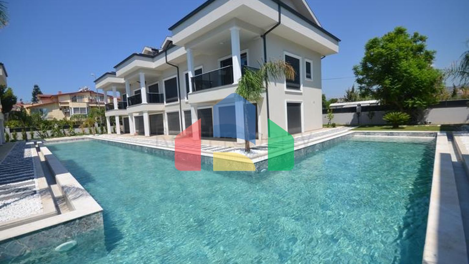 Квартира планировки 3+1 в районе Фетхие - Анталия