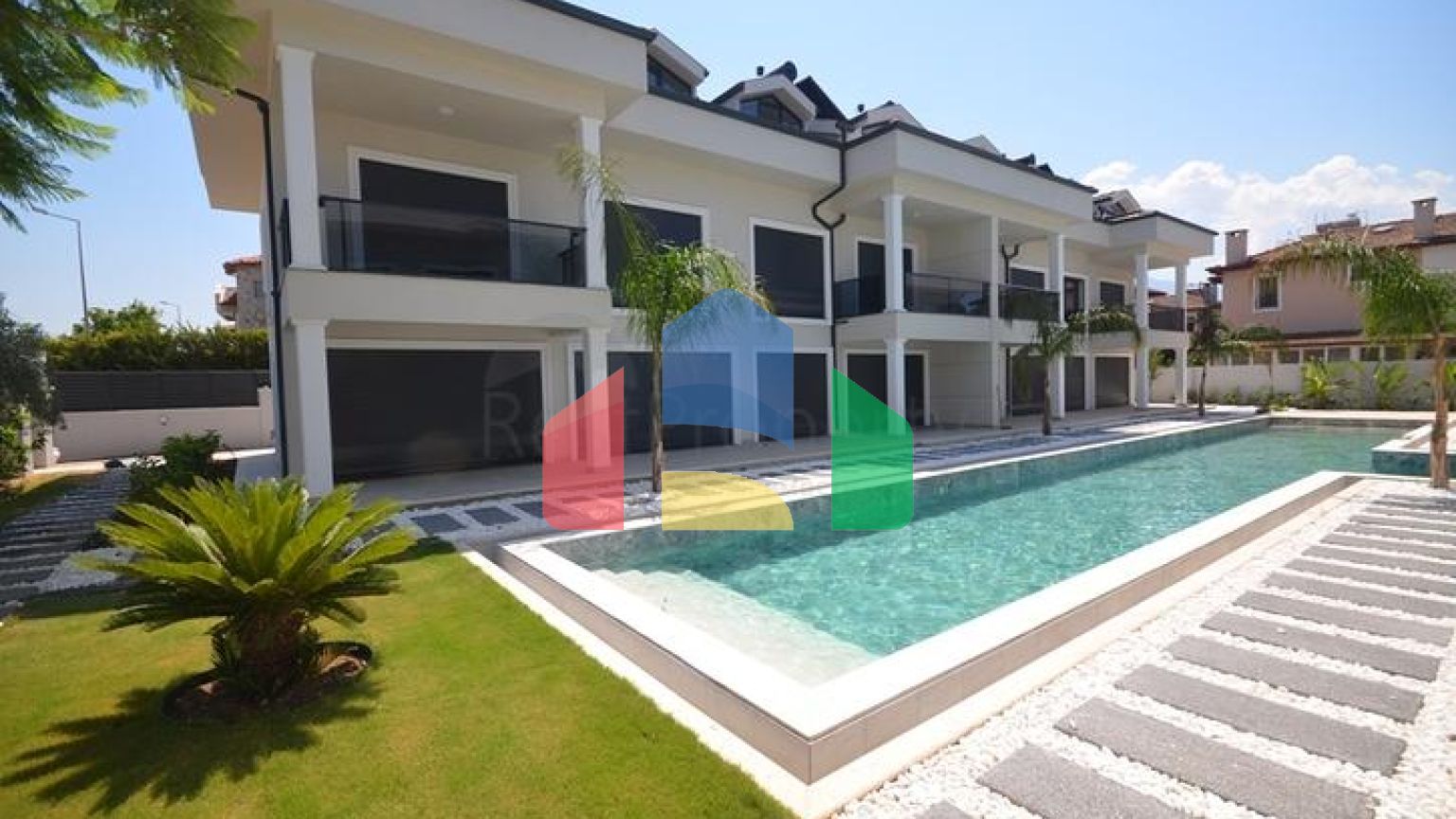 Квартира планировки 3+1 в районе Фетхие - Анталия