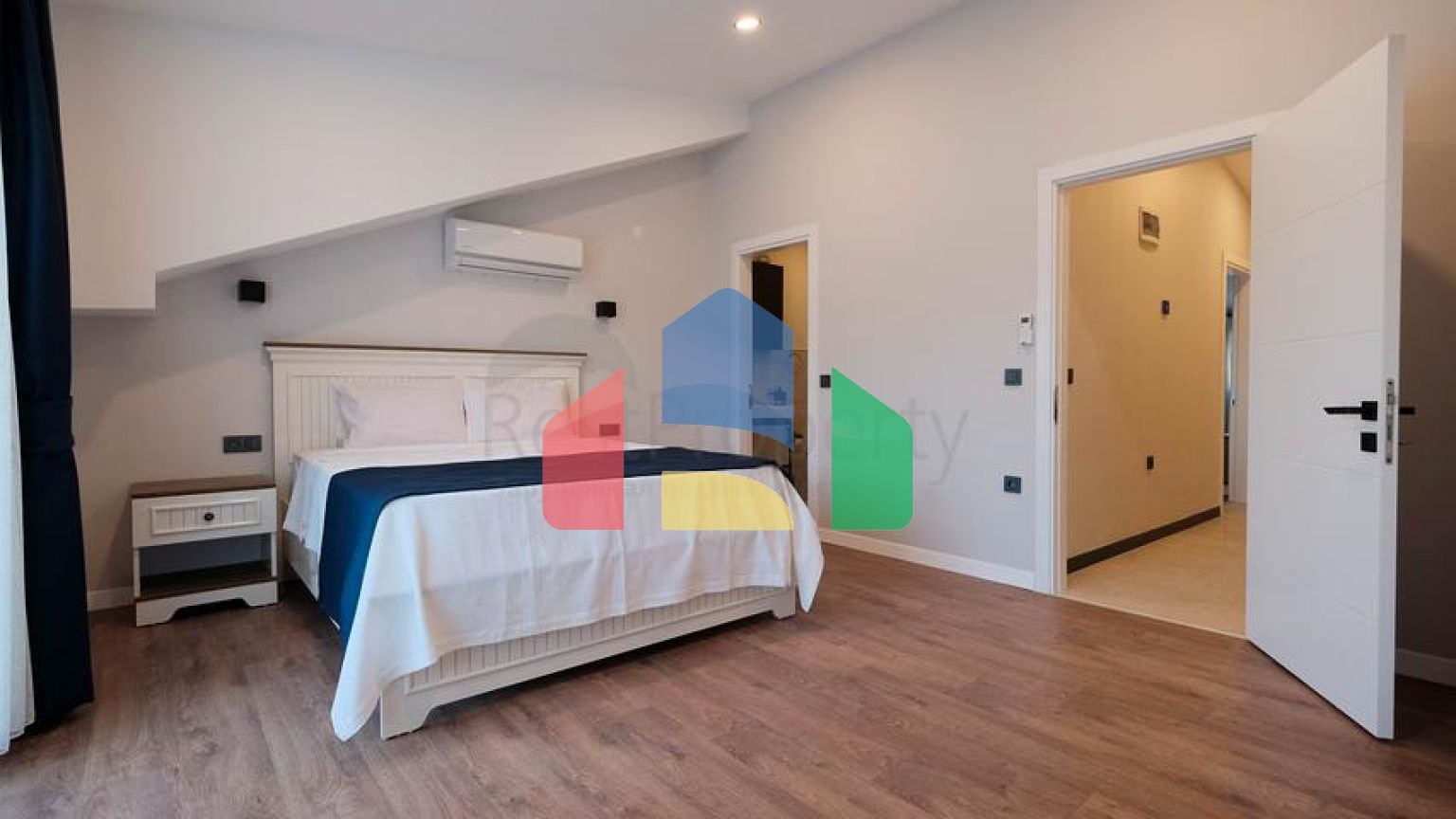 Вилла планировки 4+1 в районе Фетхие - Анталия