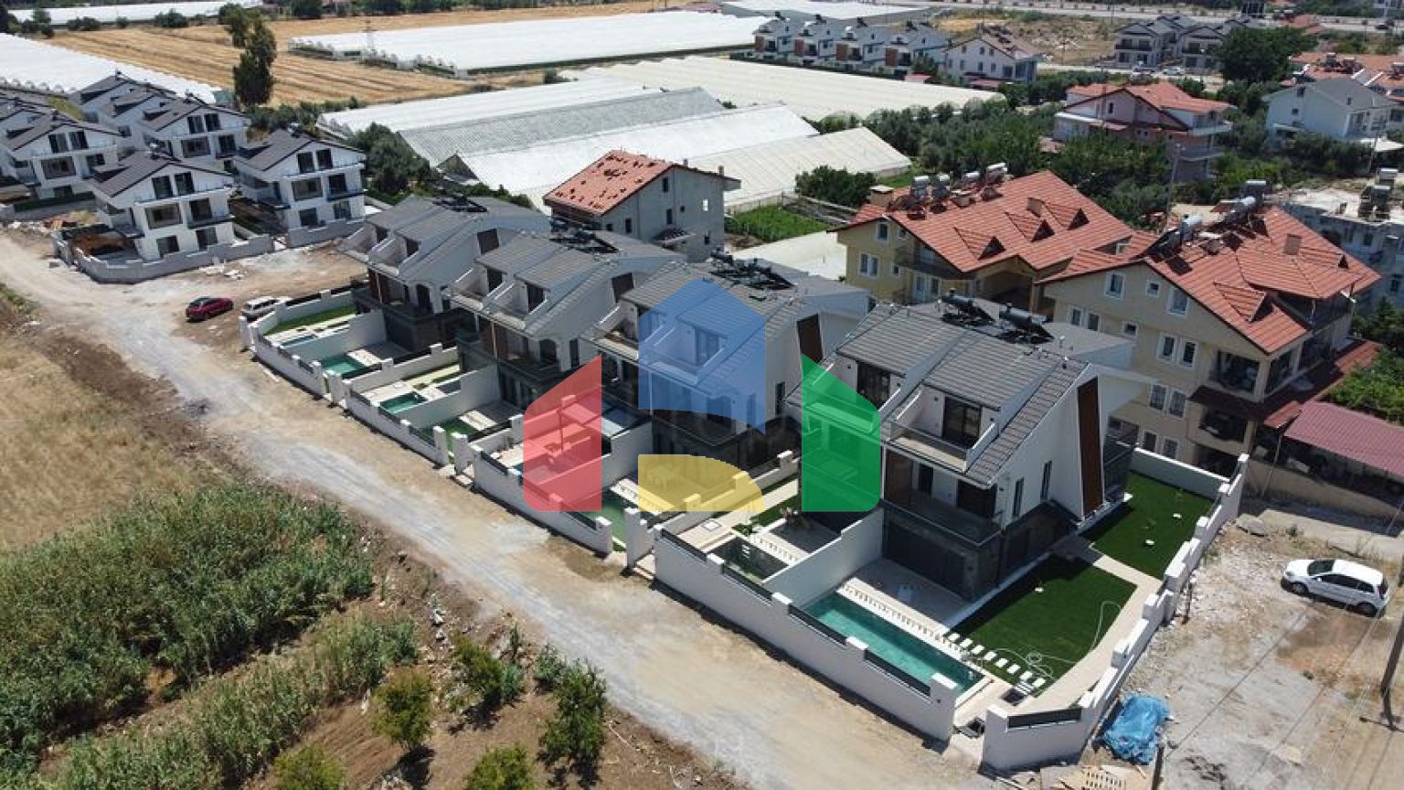 Вилла планировки 4+1 в районе Фетхие - Анталия