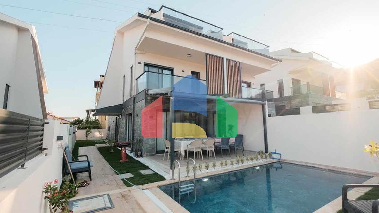 Вилла планировки 4+1 в районе Фетхие - Анталия