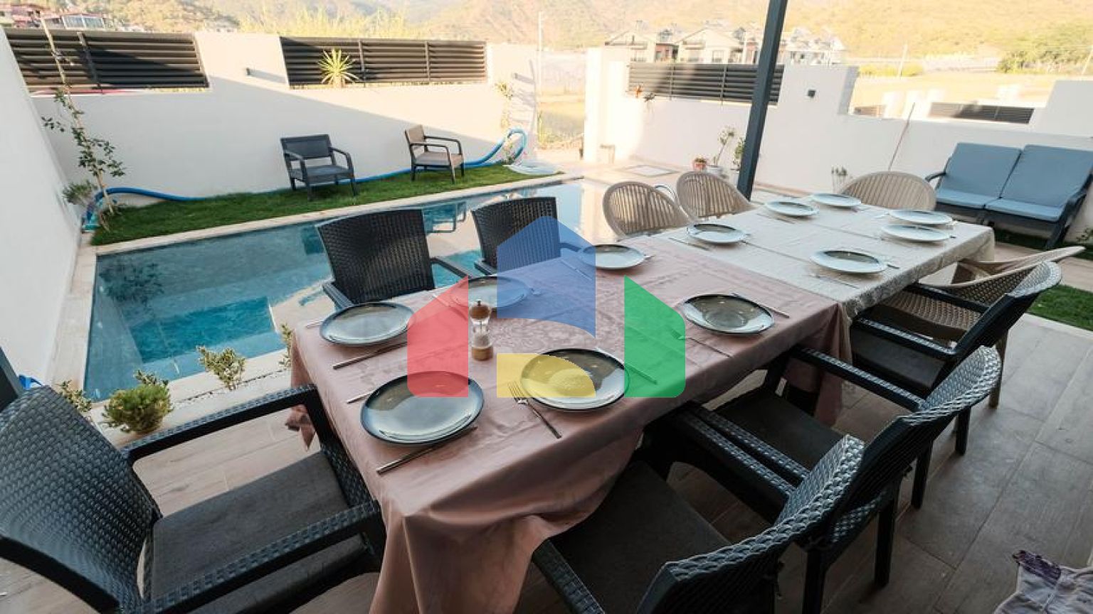 Вилла планировки 4+1 в районе Фетхие - Анталия