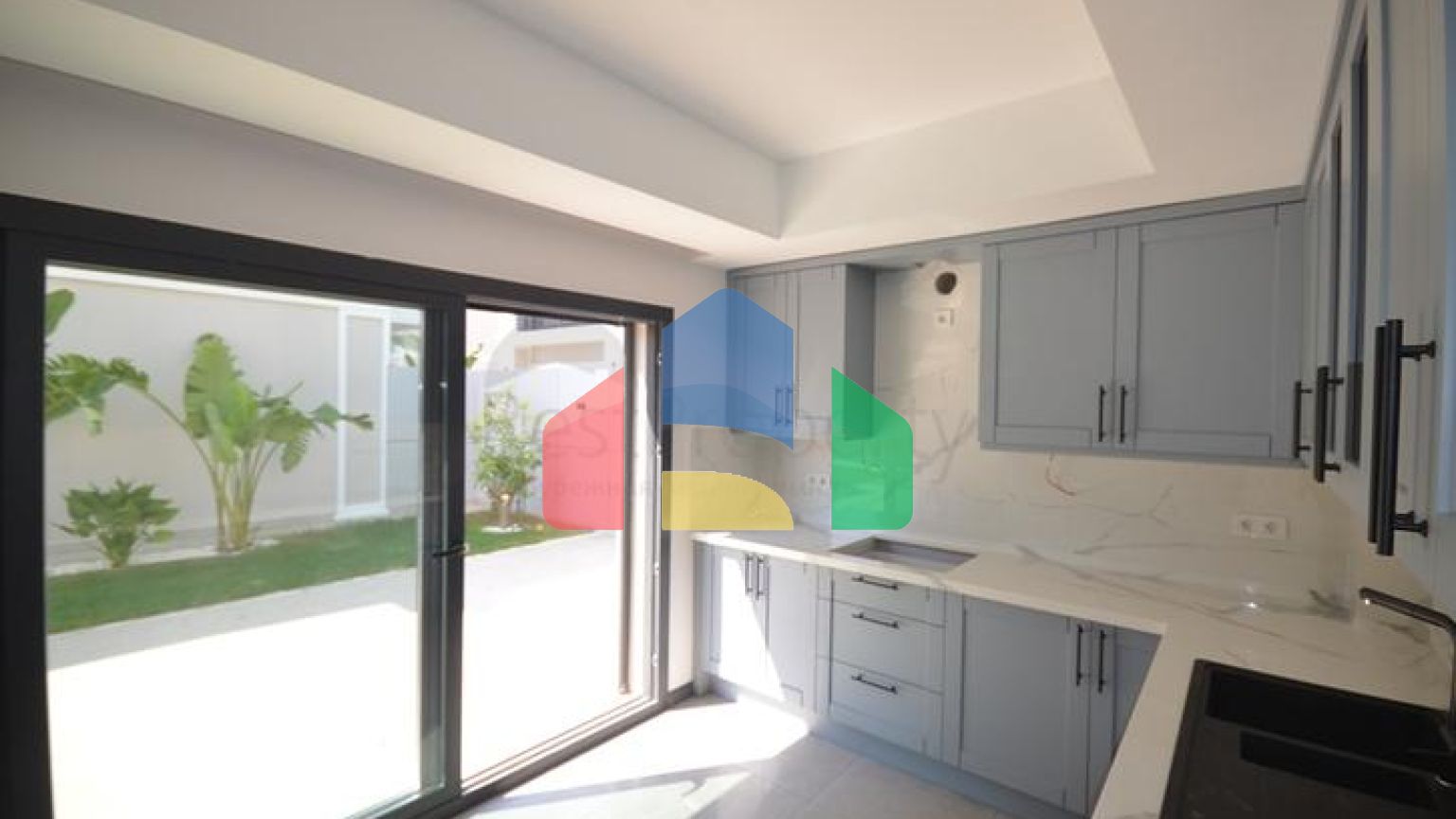 Вилла планировки 4+1 в районе Фетхие - Анталия