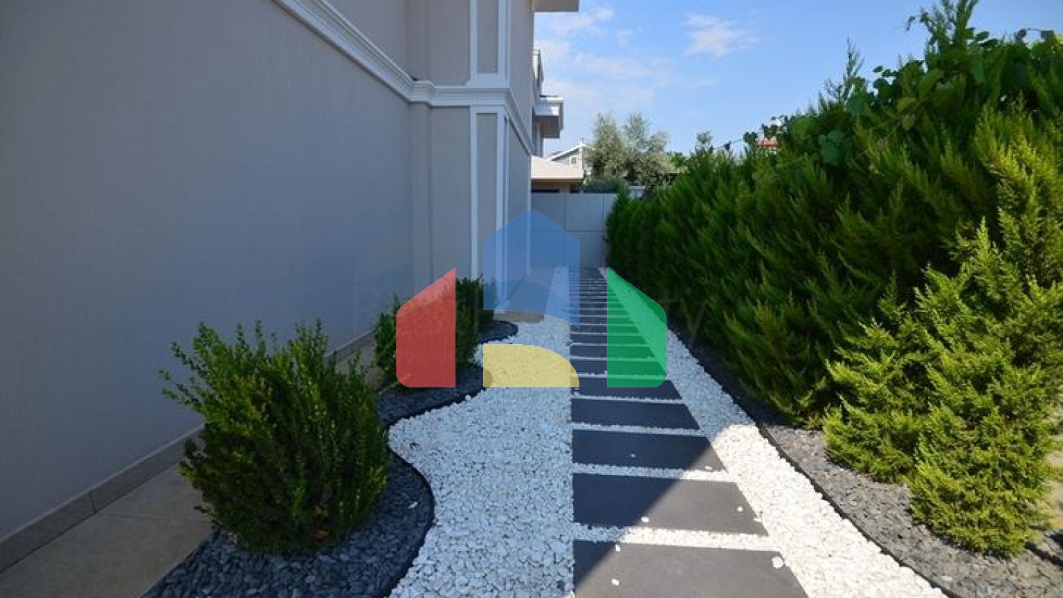 Вилла планировки 4+1 в районе Фетхие - Анталия