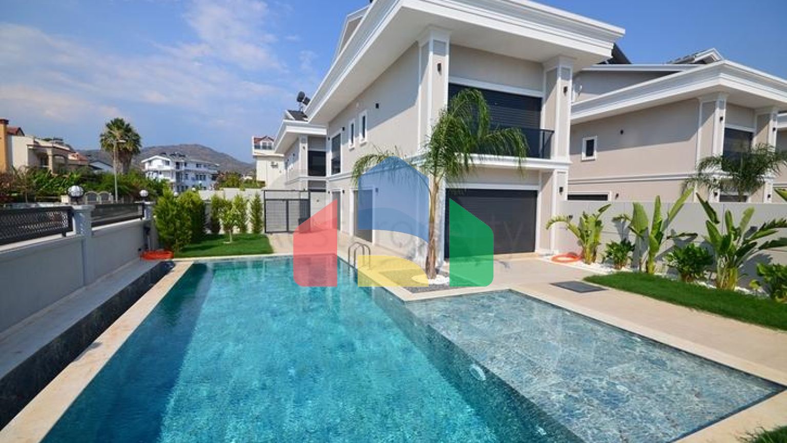 Вилла планировки 4+1 в районе Фетхие - Анталия