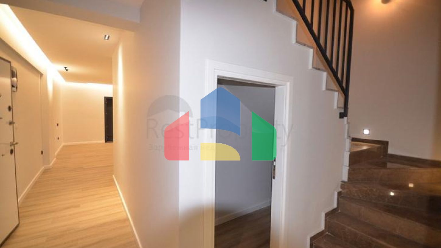 Квартира планировки 4+1 дуплекс в районе Фетхие - Анталия