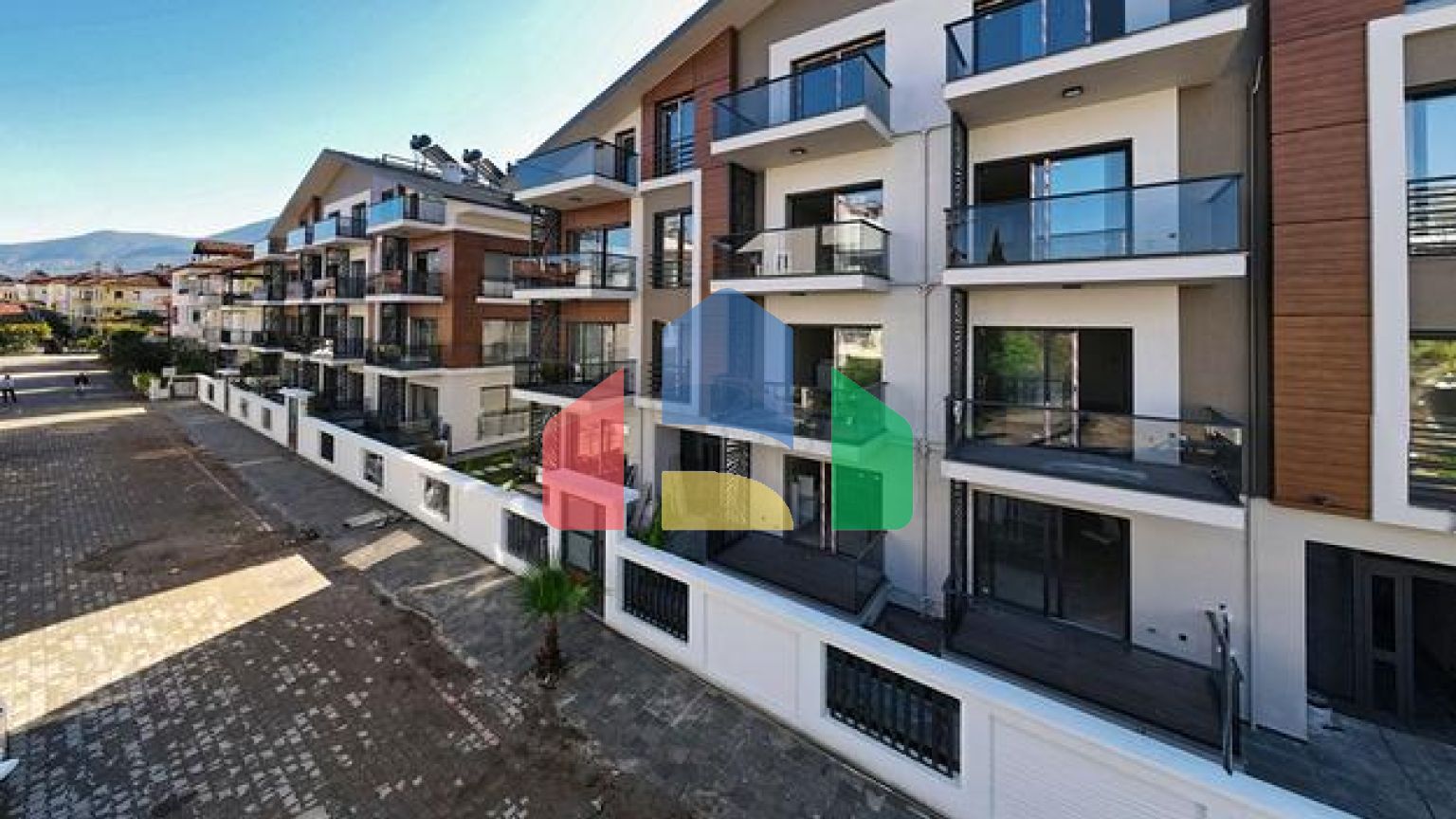 Квартира планировки 4+1 дуплекс в районе Фетхие - Анталия