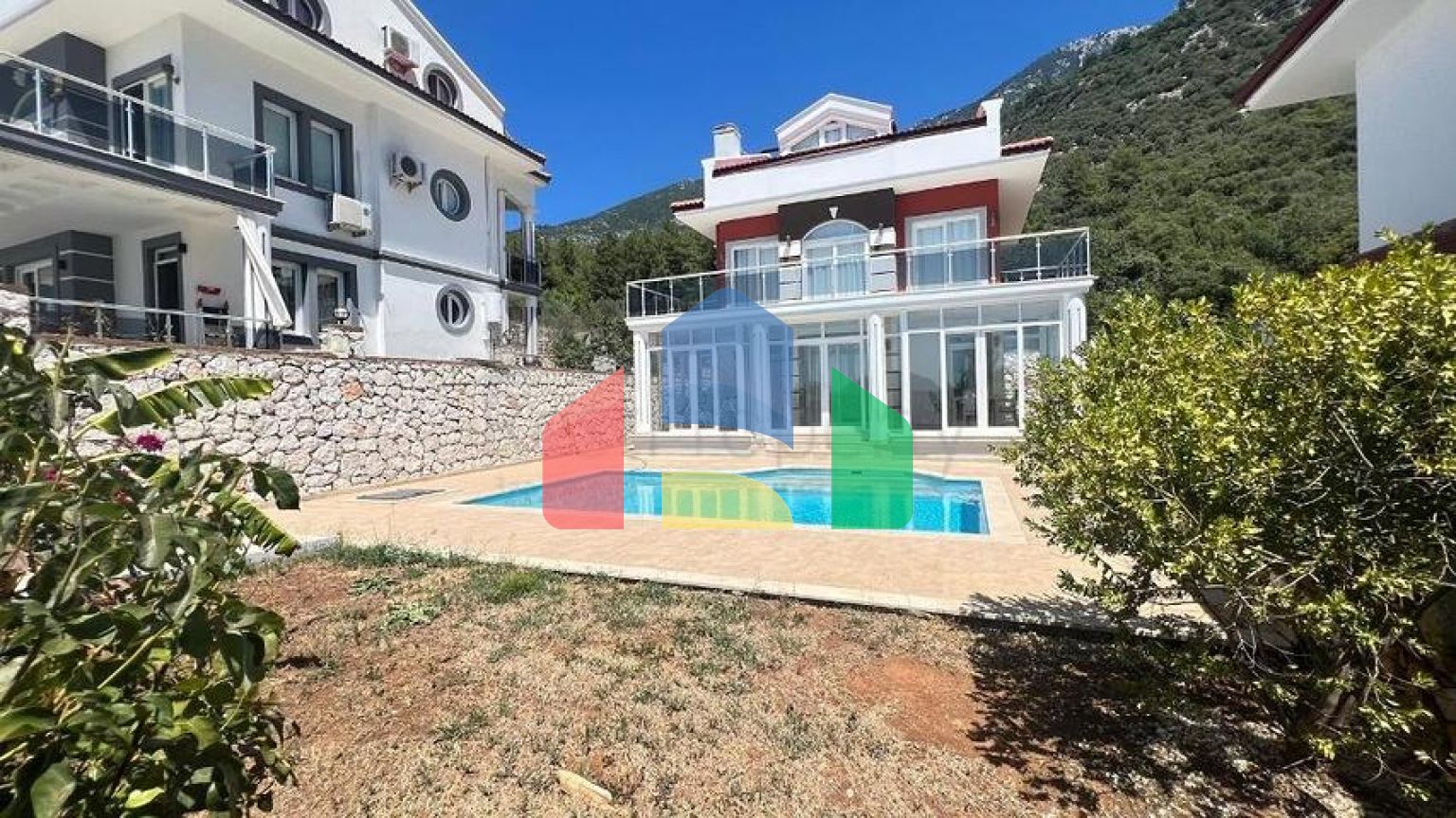 Вилла планировки 3+1 в районе Фетхие - Анталия