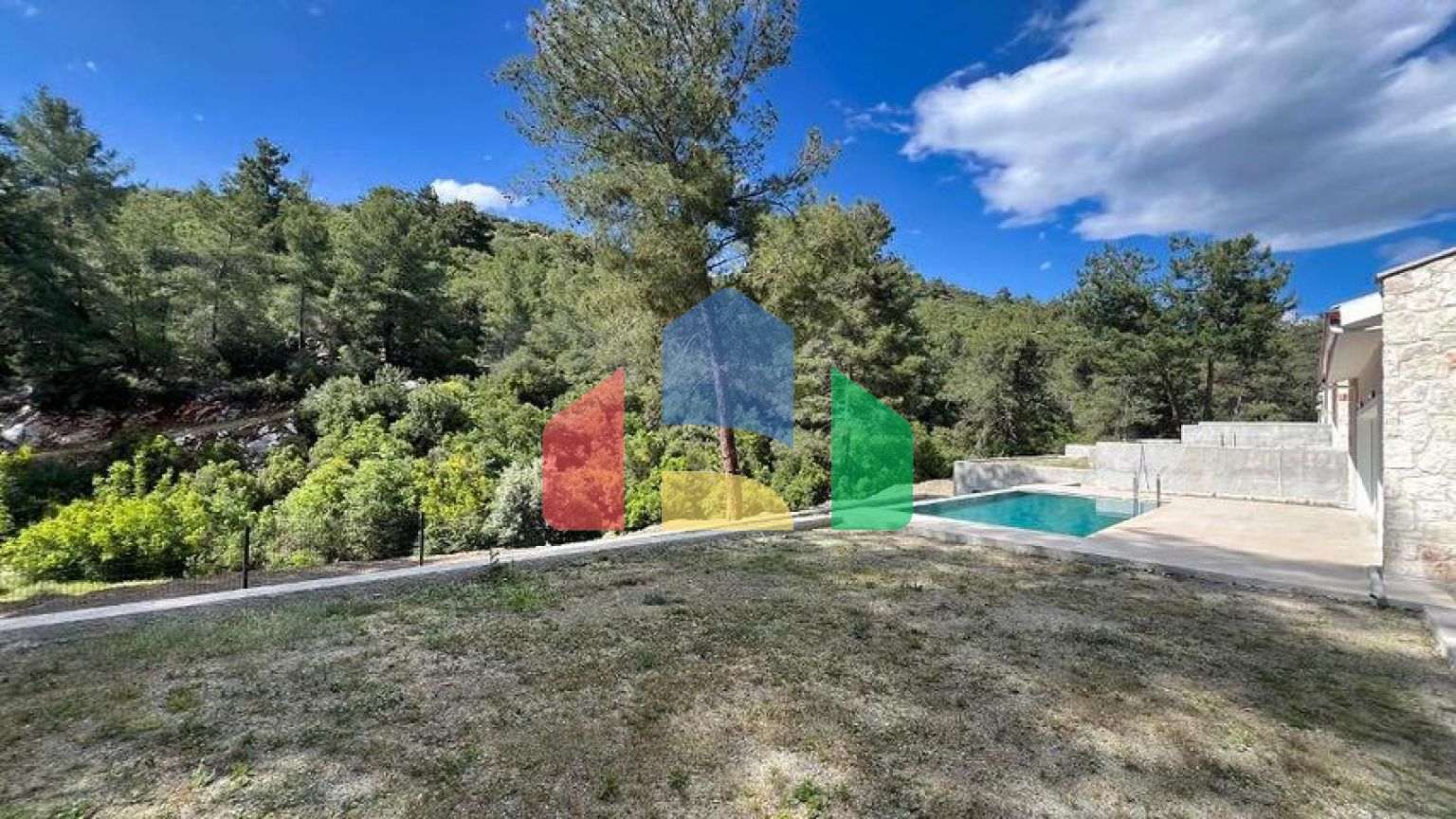 Вилла планировки 3+1 в районе Фетхие - Анталия