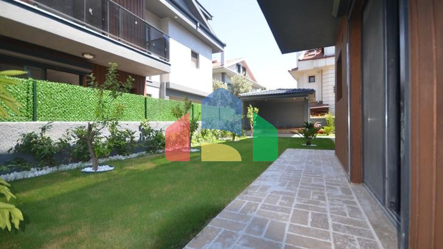 Вилла планировки 6+1 в районе Фетхие - Анталия