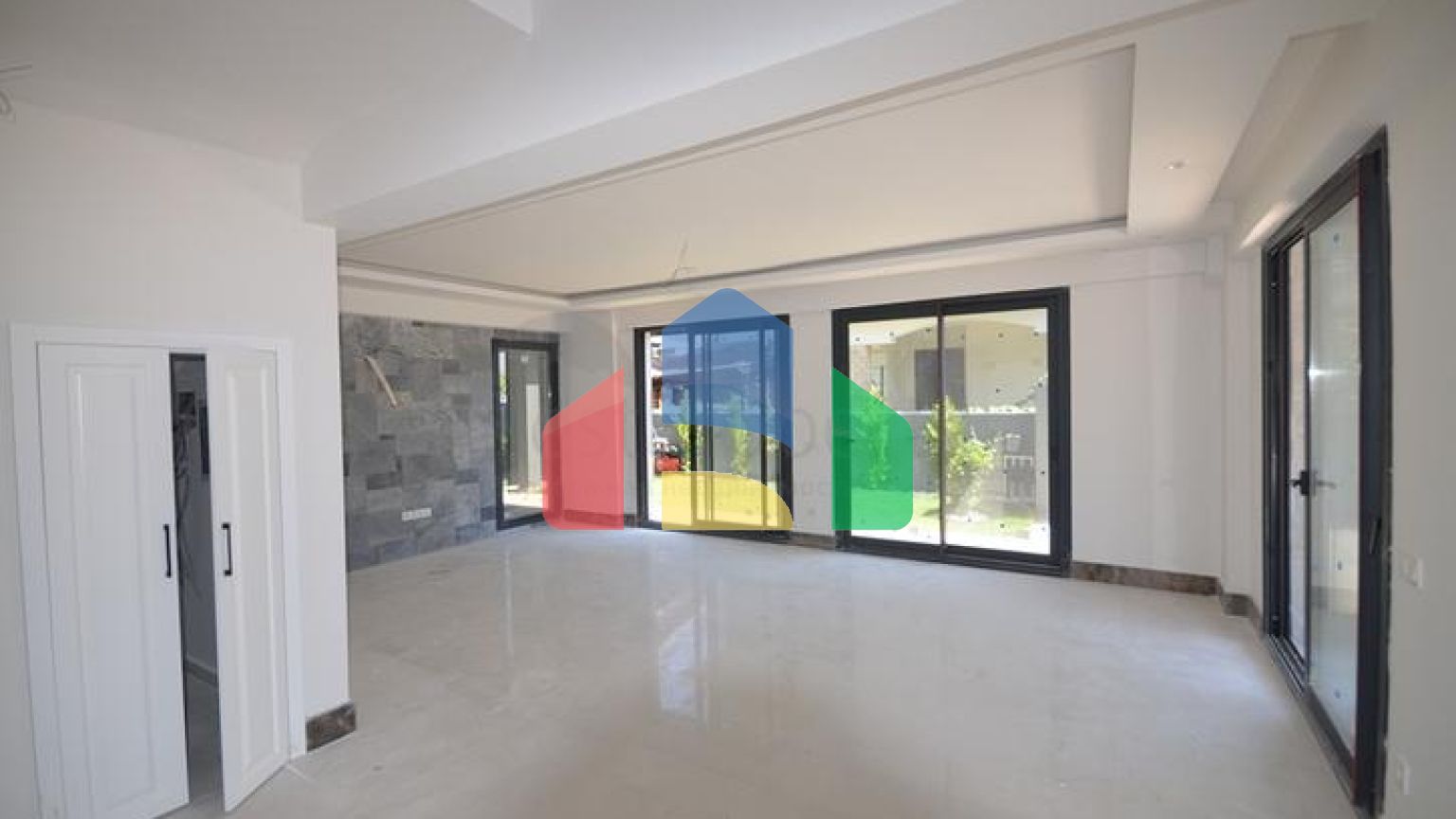 Вилла планировки 6+1 в районе Фетхие - Анталия