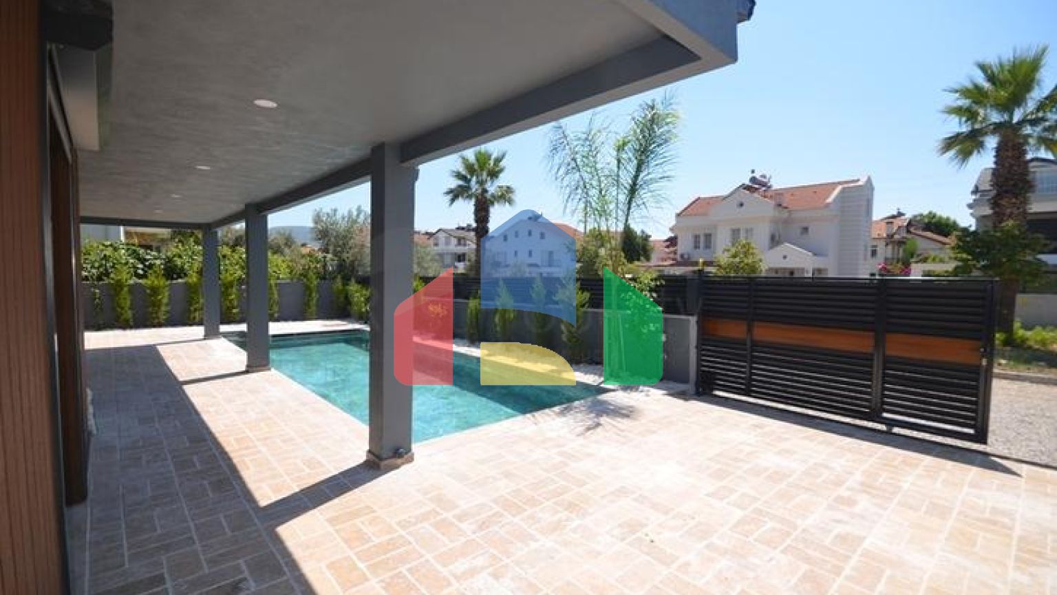 Вилла планировки 6+1 в районе Фетхие - Анталия