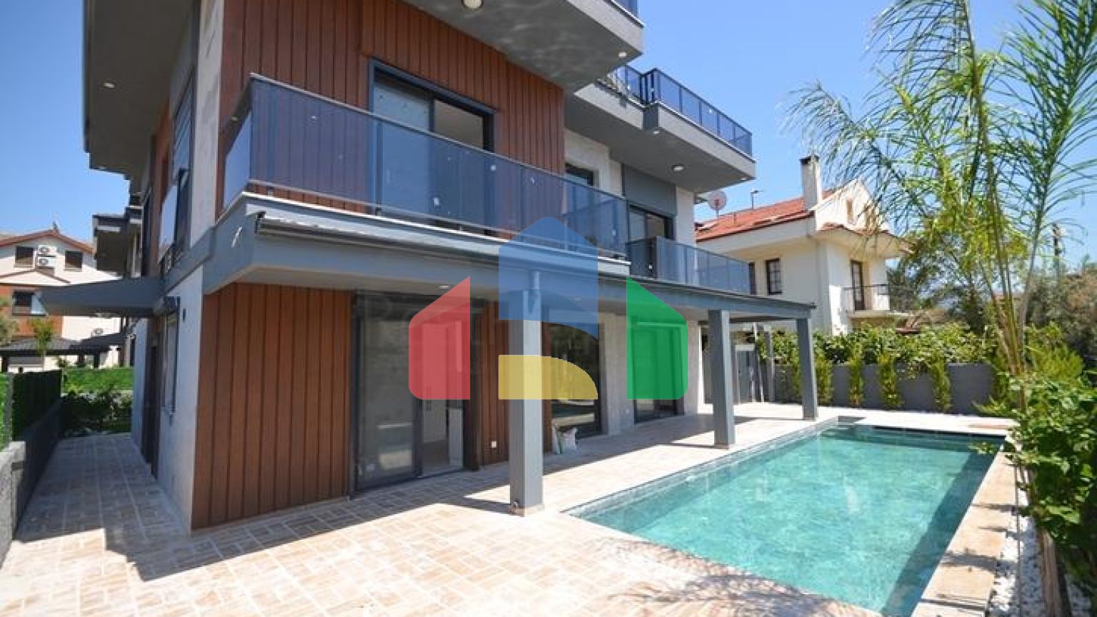 Вилла планировки 6+1 в районе Фетхие - Анталия