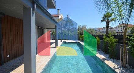 Вилла планировки 6+1 в районе Фетхие - Анталия