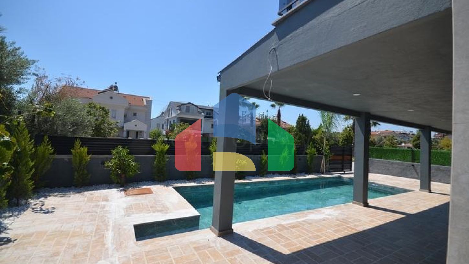 Вилла планировки 6+1 в районе Фетхие - Анталия