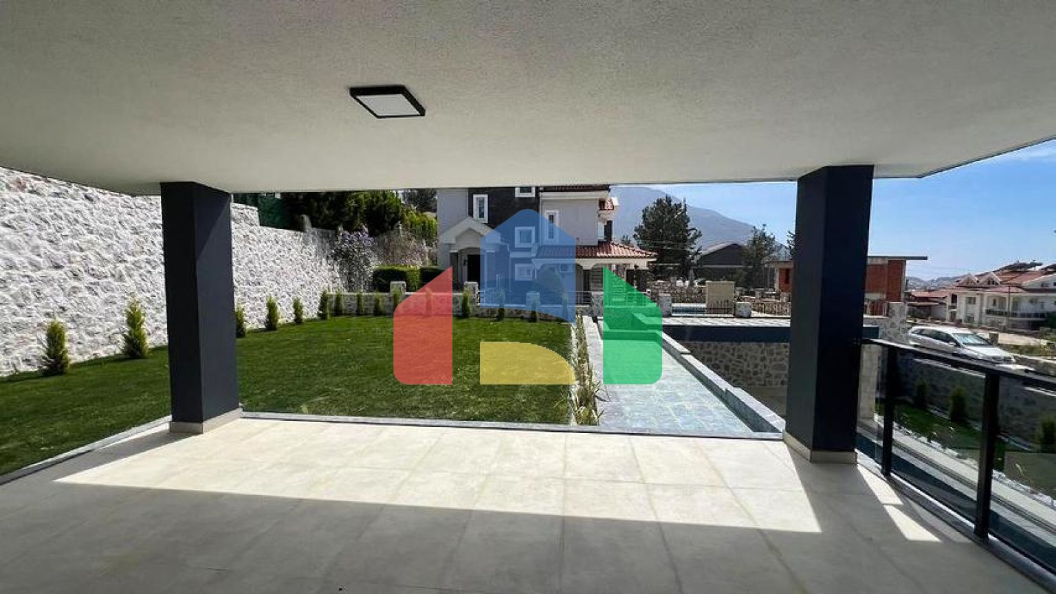 Вилла планировки 6+1 в районе Фетхие - Анталия