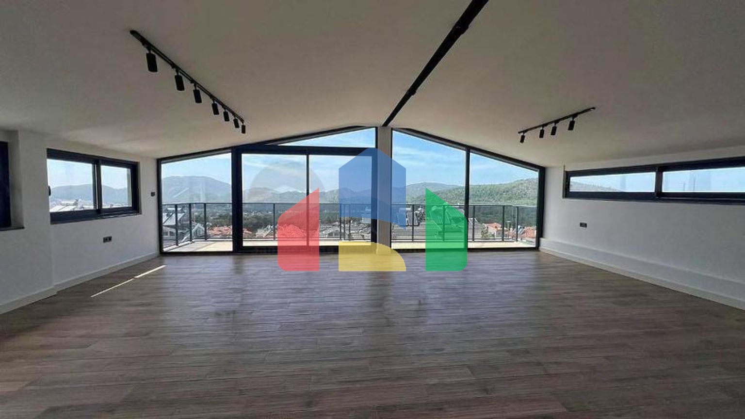 Вилла планировки 6+1 в районе Фетхие - Анталия