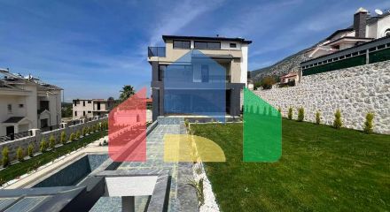 Вилла планировки 6+1 в районе Фетхие - Анталия