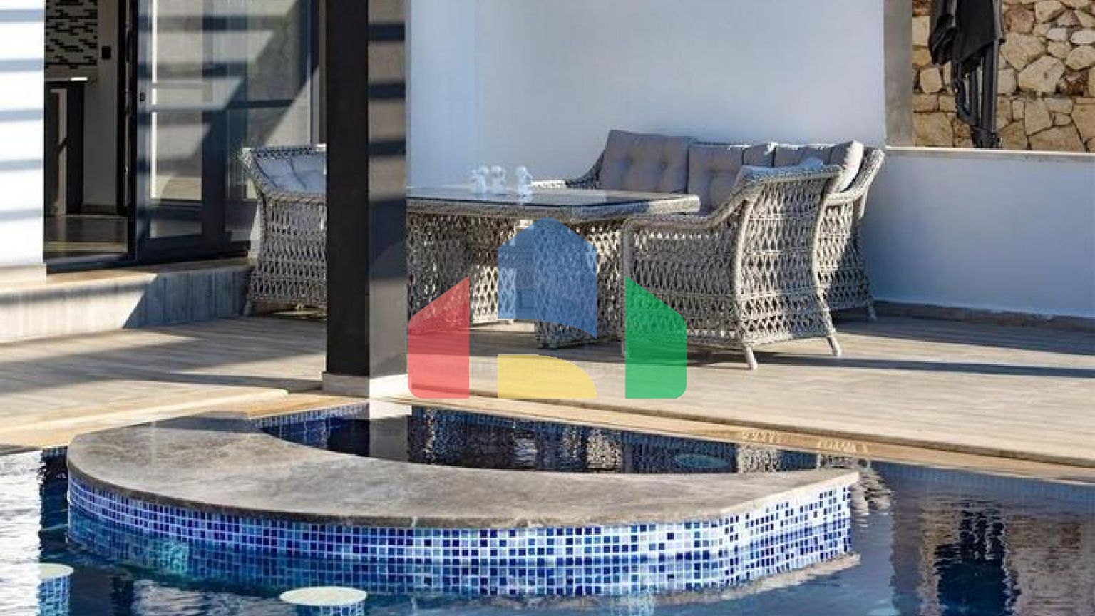 Вилла планировки 6+1 в районе Фетхие - Анталия