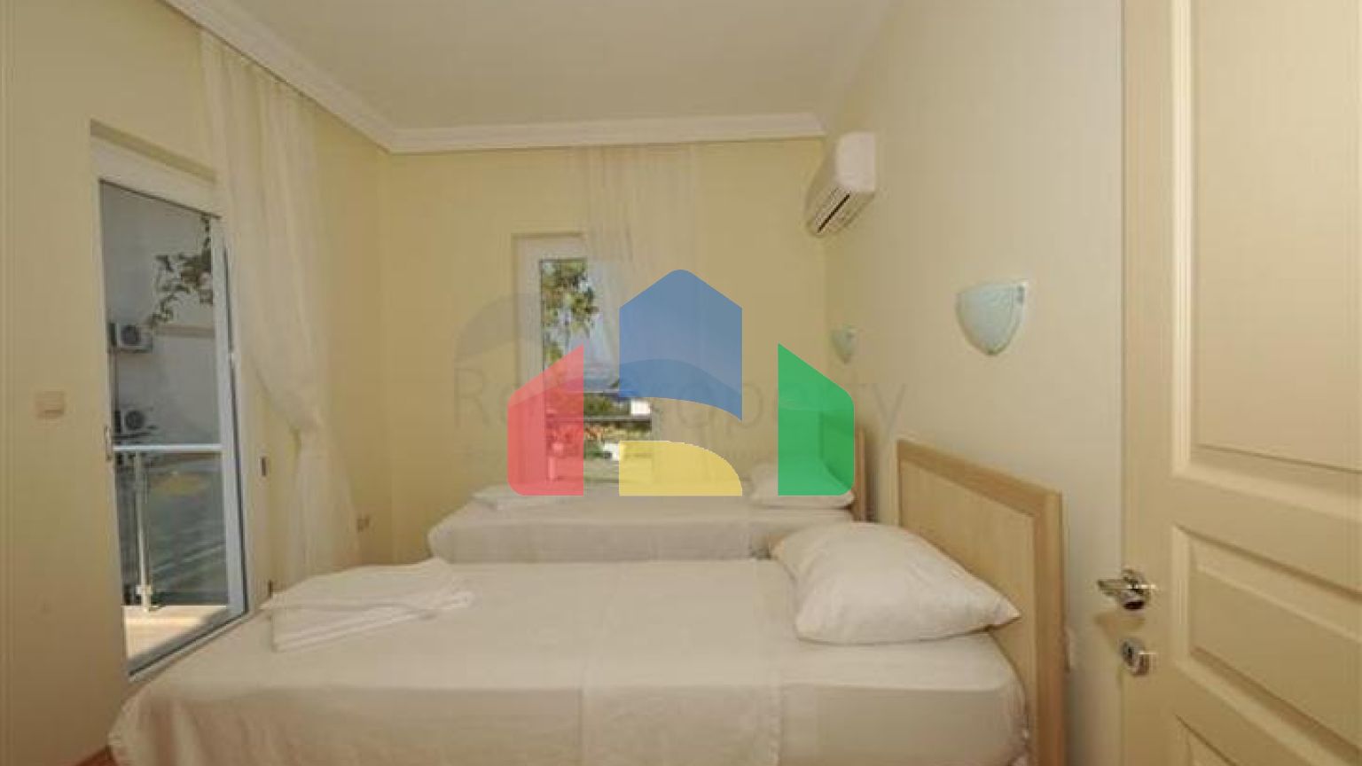 На продажу выставлен Апарт Отель 24 комнаты в районе Фетхие - Анталия