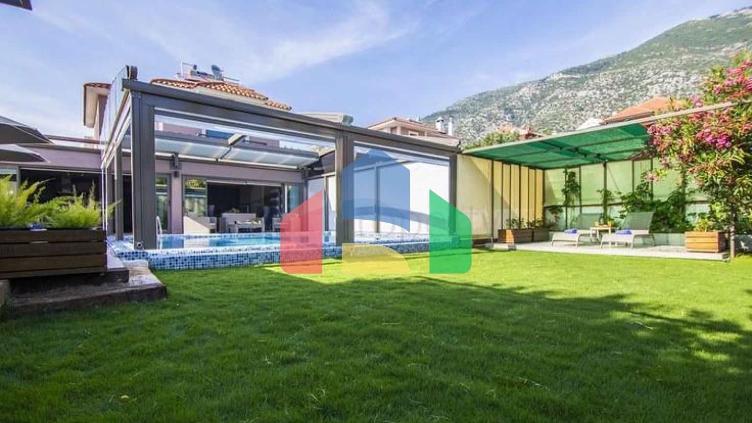 Вилла планировки 3+1 в районе Фетхие - Анталия