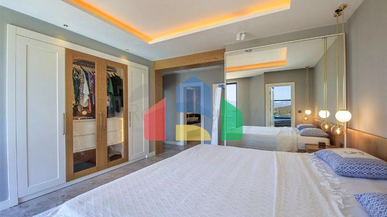 Вилла планировки 5+1 в районе Фетхие - Анталия