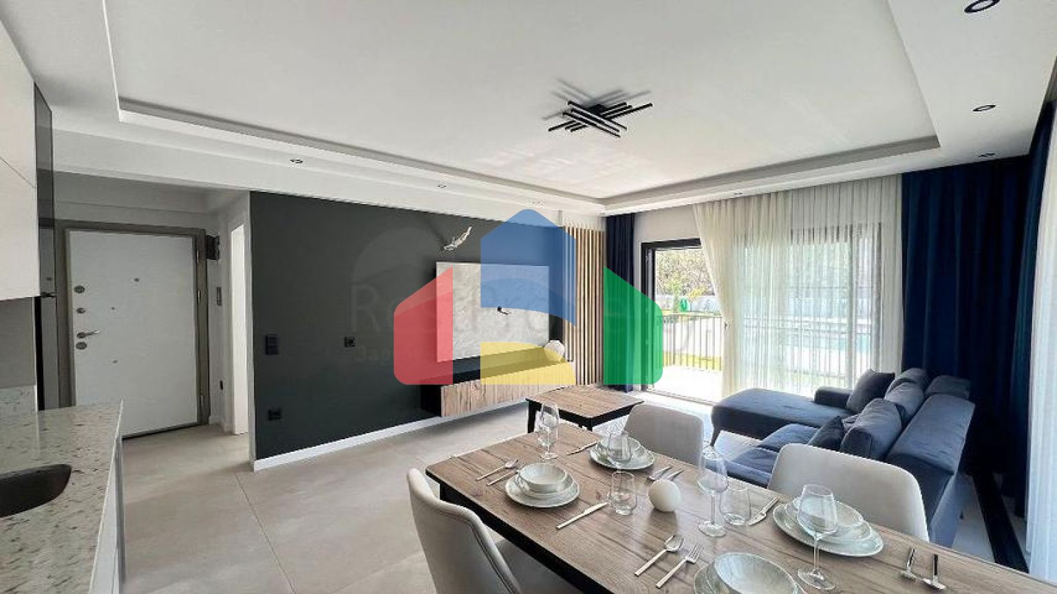 Квартиры планировки 2+1 и 4+1 дуплекс в районе Фетхие - Анталия