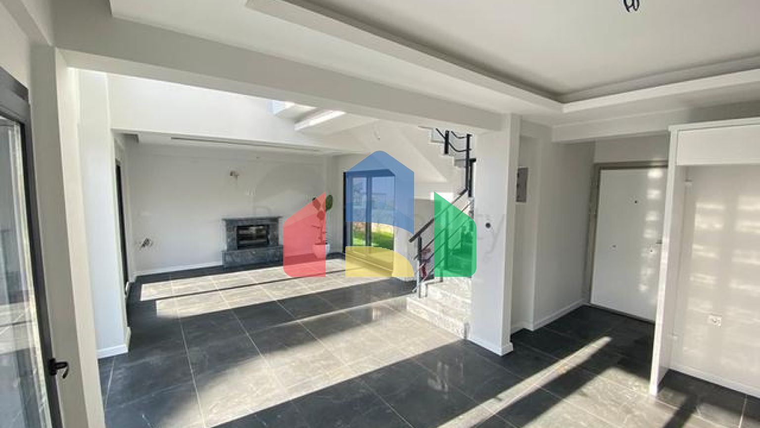 Вилла планировки 4+1 в районе Фетхие