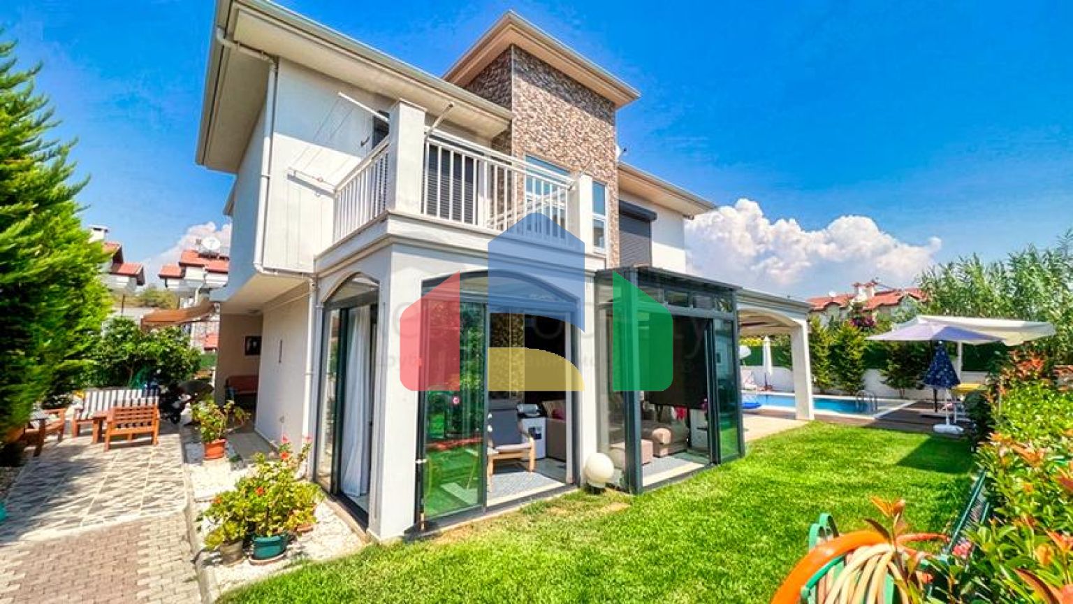 Вілла планування 4 + 1 площею 170 м2 в районі Фетхіє-Анталія