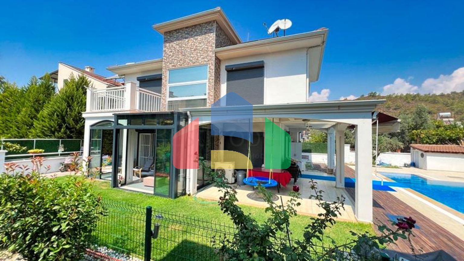 Вілла планування 4 + 1 площею 170 м2 в районі Фетхіє-Анталія