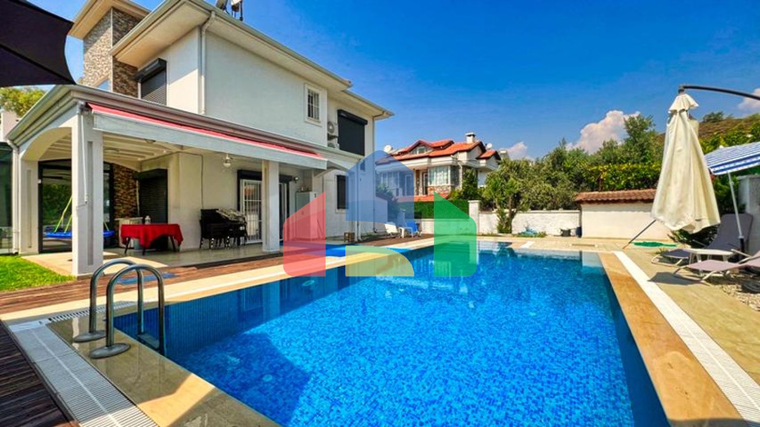 Вілла планування 4 + 1 площею 170 м2 в районі Фетхіє-Анталія