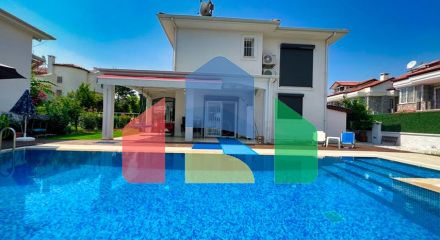 Вілла планування 4 + 1 площею 170 м2 в районі Фетхіє-Анталія