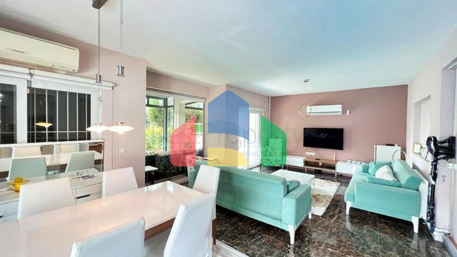 Вілла планування 4 + 1 площею 170 м2 в районі Фетхіє-Анталія