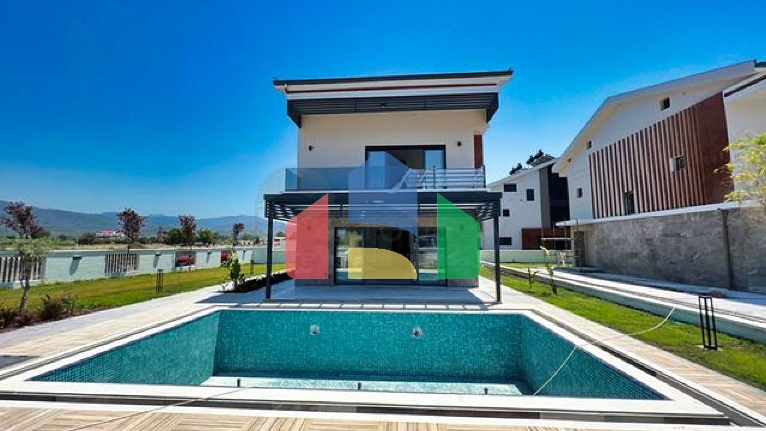 Вилла планировки 4+1 в районе Фетхие