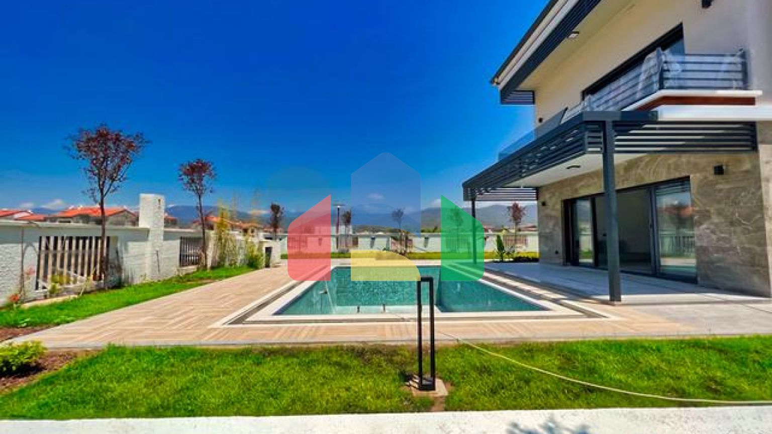 Вилла планировки 4+1 в районе Фетхие