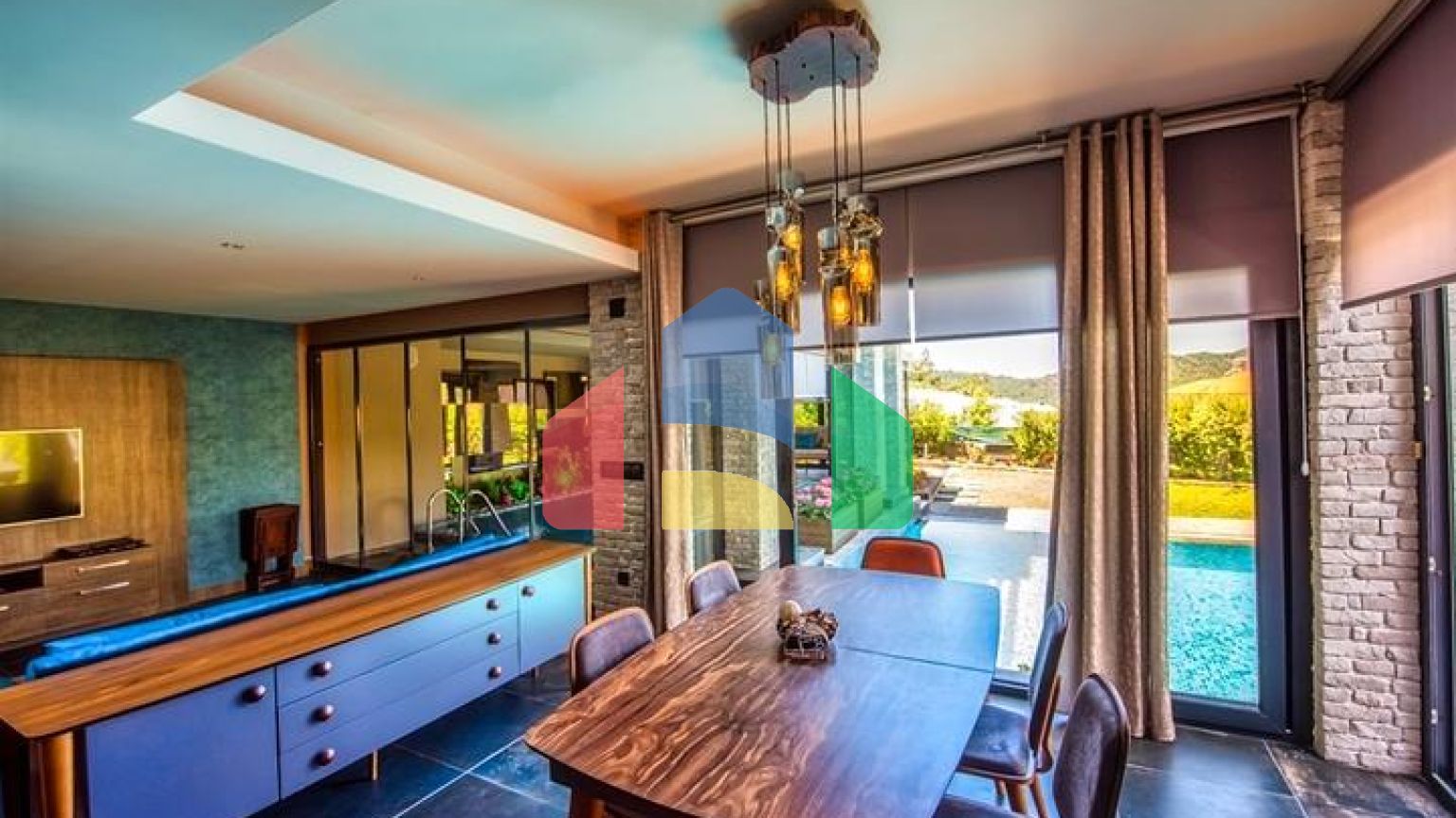 Вілла 3 + 1 з меблями з особистим басейном в Оваджике Фетхіє