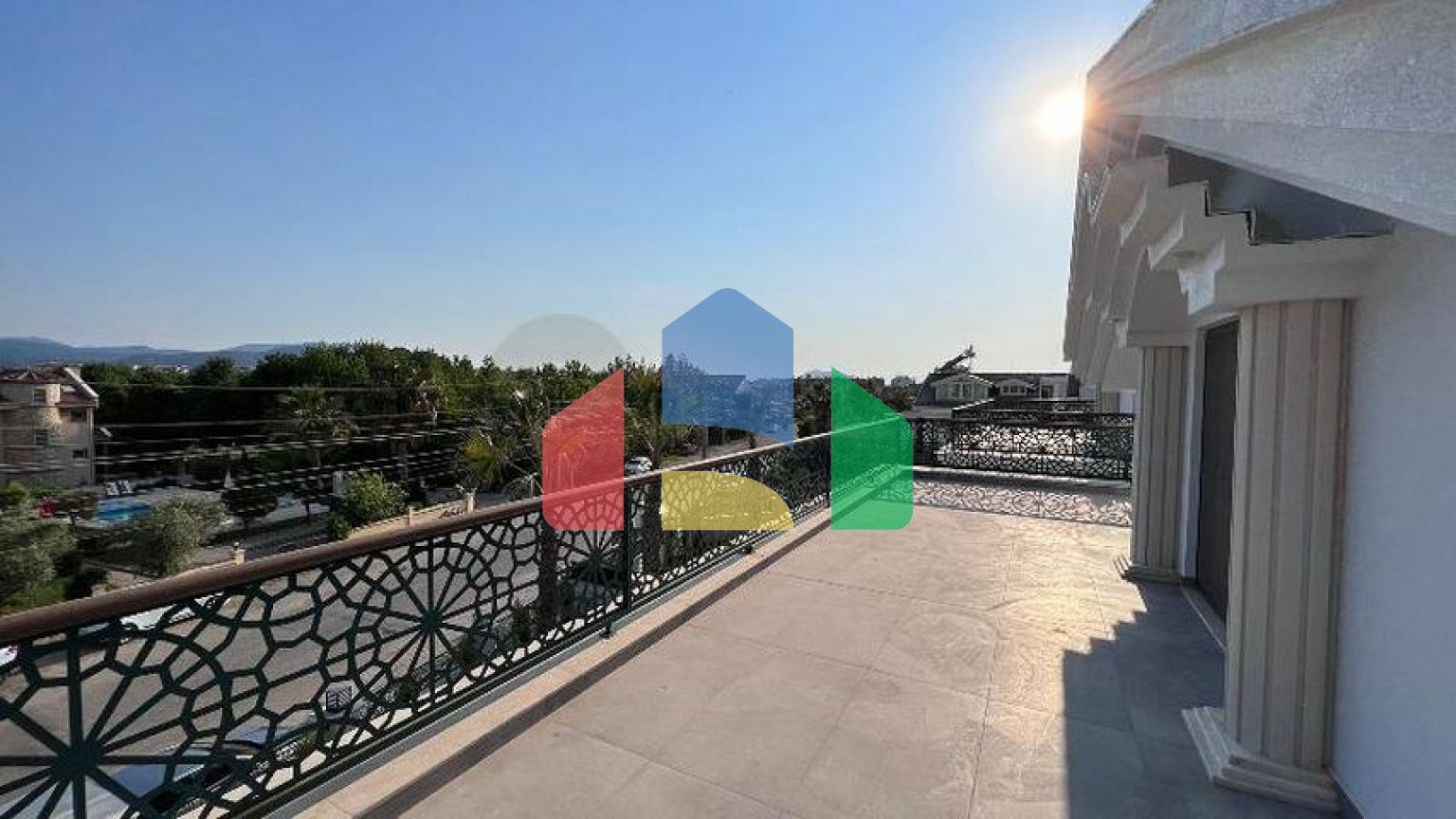 Вилла без мебели планировки 5+1 в районе Фетхие