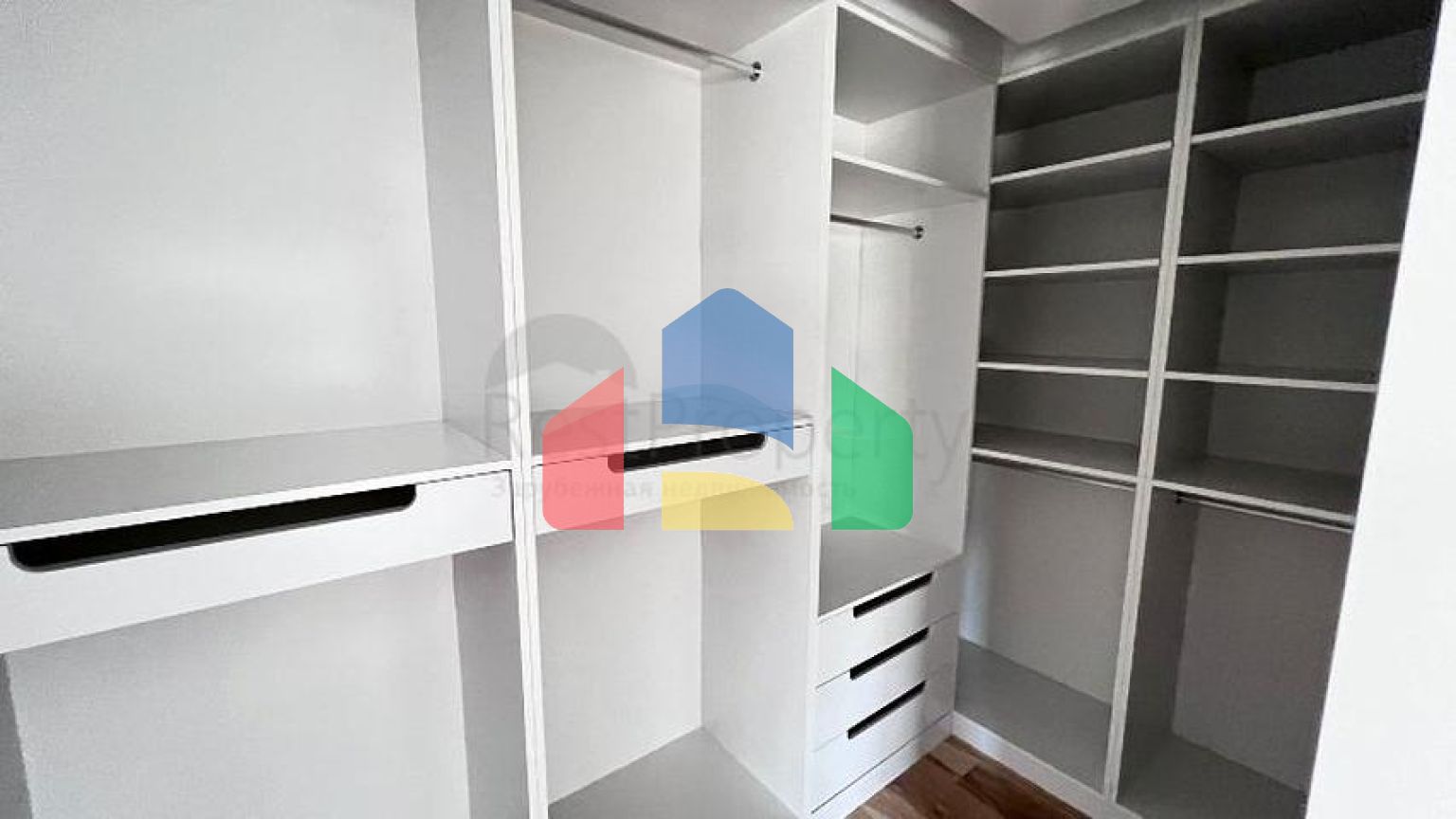 Вилла без мебели планировки 5+1 в районе Фетхие