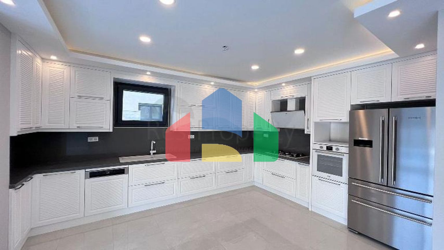 Вилла без мебели планировки 5+1 в районе Фетхие