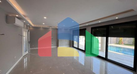 Вилла без мебели планировки 5+1 в районе Фетхие