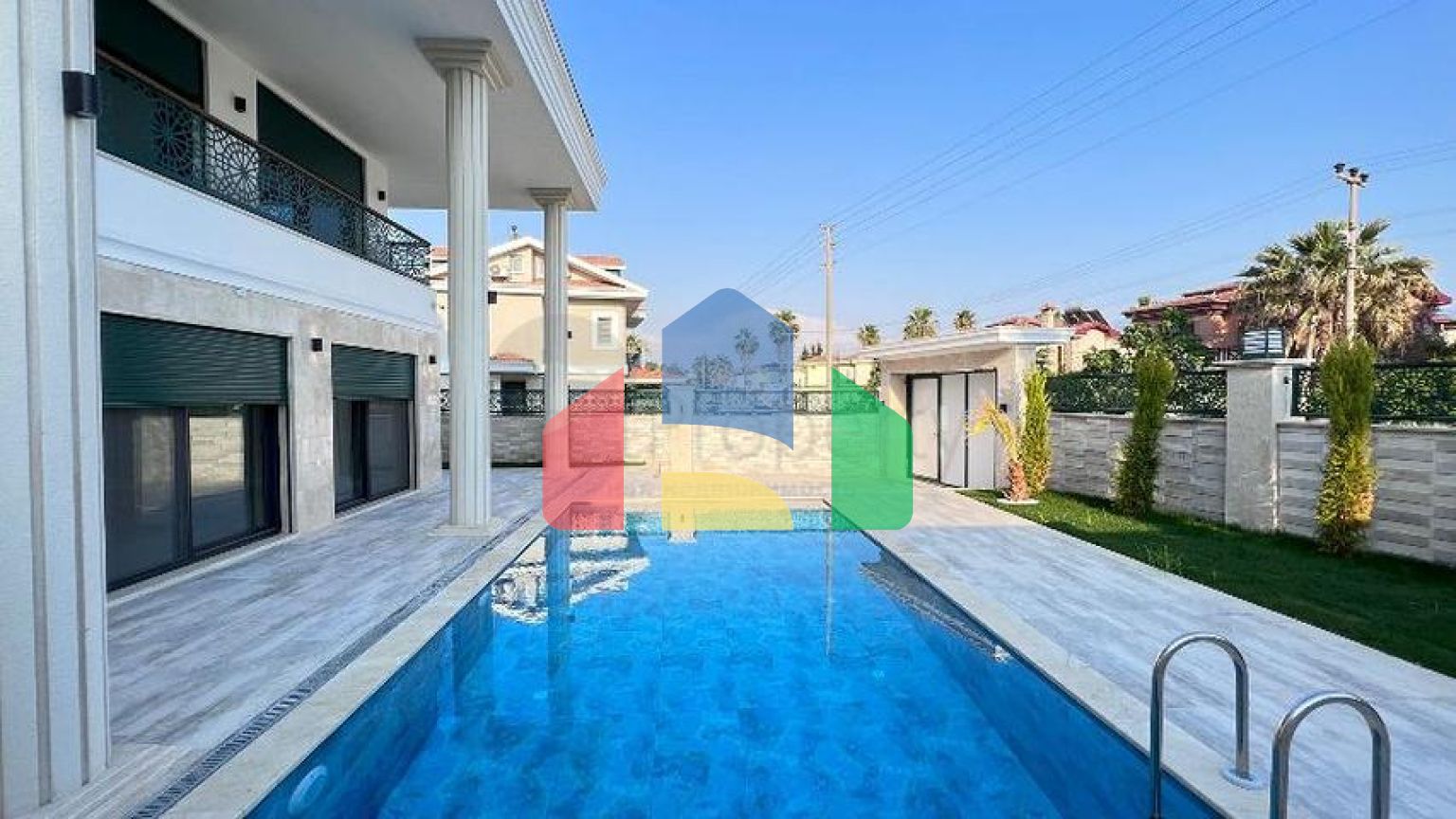 Вилла без мебели планировки 5+1 в районе Фетхие