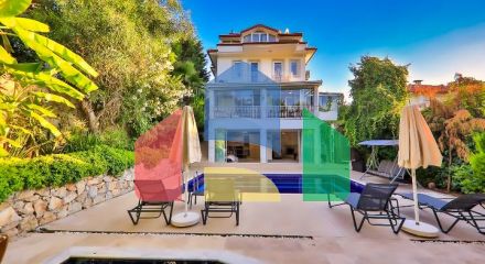 Вілла з басейном планування 5 + 1 в районі Фетхіє