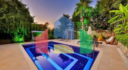 Вілла з басейном планування 5 + 1 в районі Фетхіє