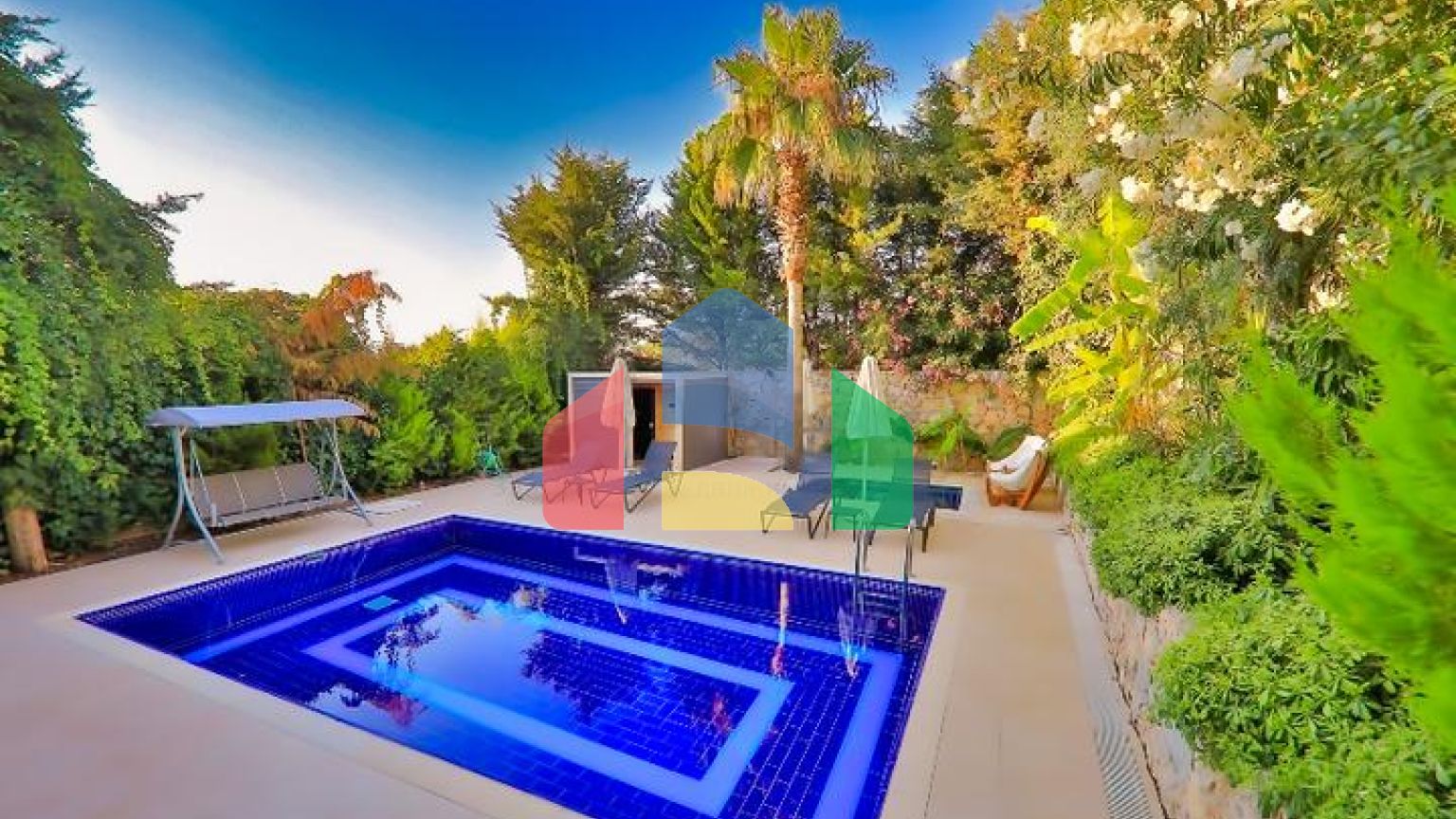 Вілла з басейном планування 5 + 1 в районі Фетхіє