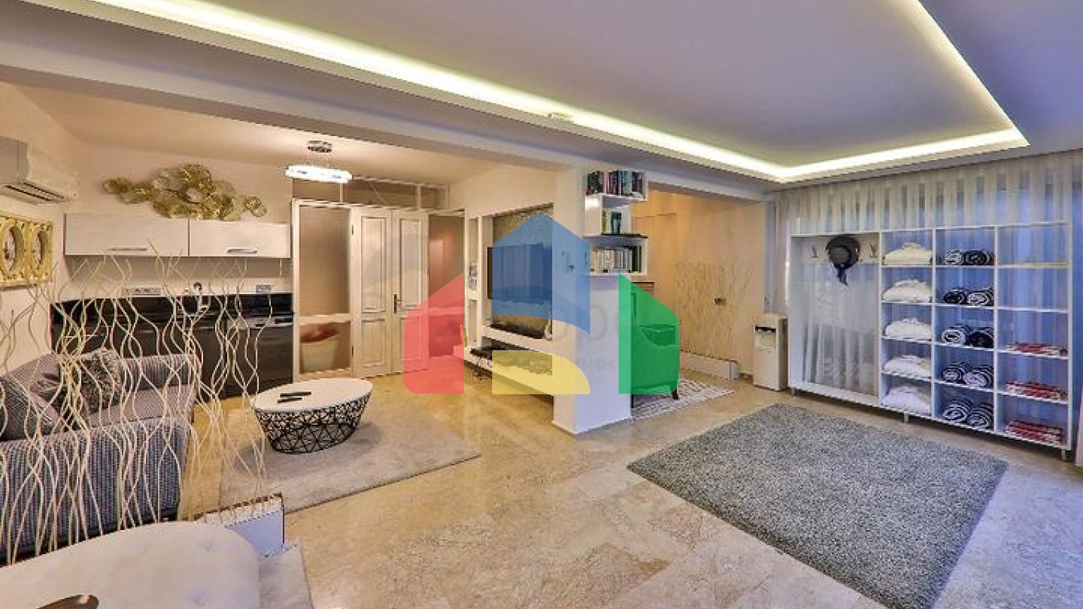 Вілла з басейном планування 5 + 1 в районі Фетхіє