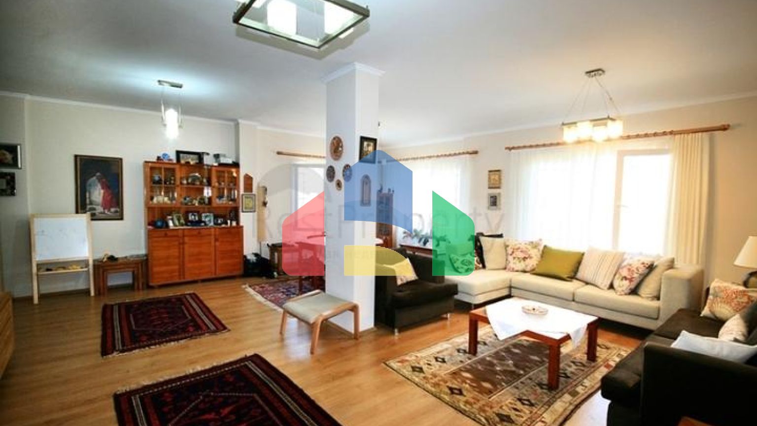 Вілла просторого планування 5 + 1 в районі Фетхіє