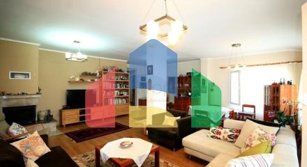 Вілла просторого планування 5 + 1 в районі Фетхіє